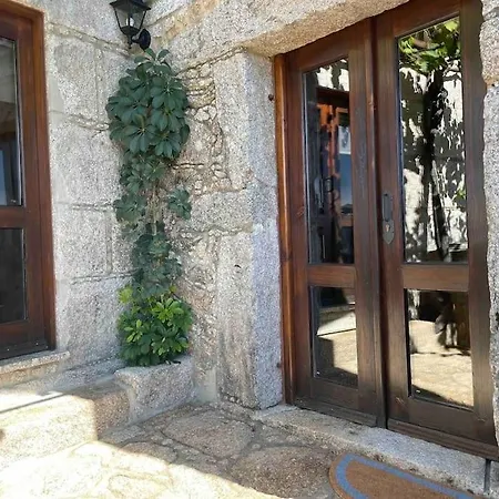 Willa Petra'S House Geres Zewnętrze zdjęcie