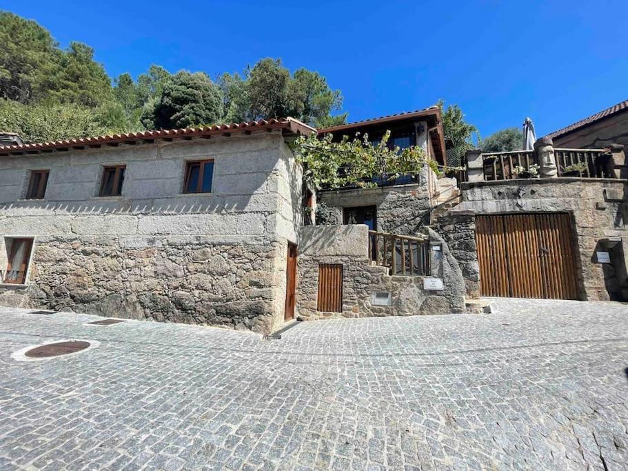 Petra's House * Geres